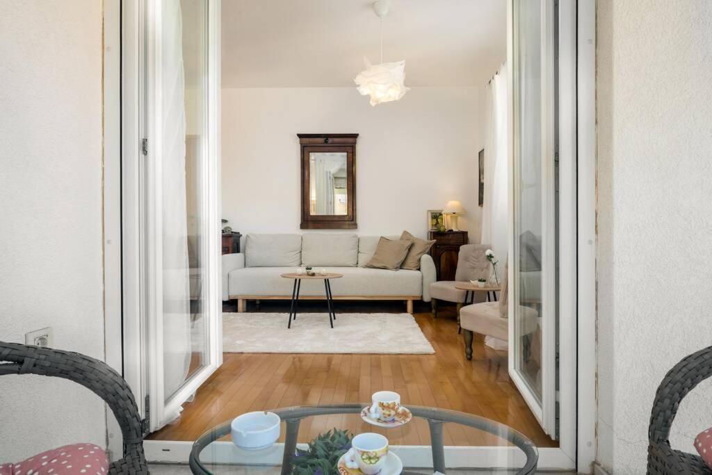 로비니 Duplex + Garage 아파트 외부 사진